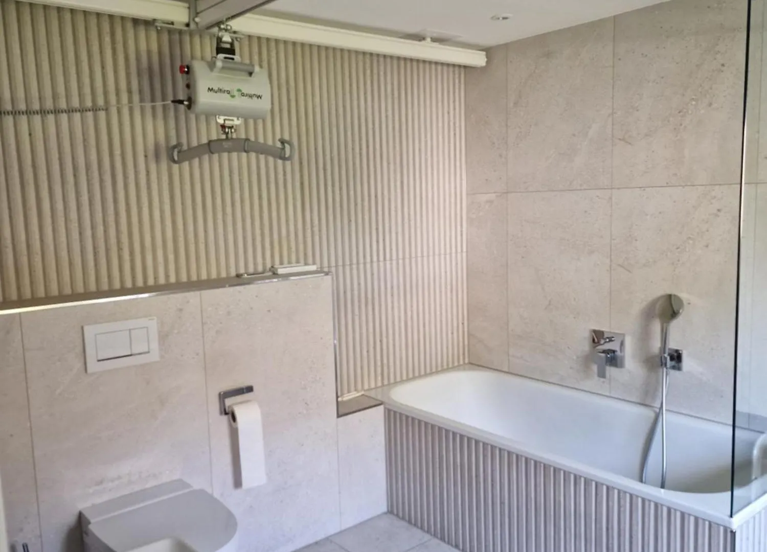 Apartment Isarwinkel Exklusiv - Private Luxus-Ferienwohnung, Auch Fuer Menschen Mit Handicap Bad Tolz
