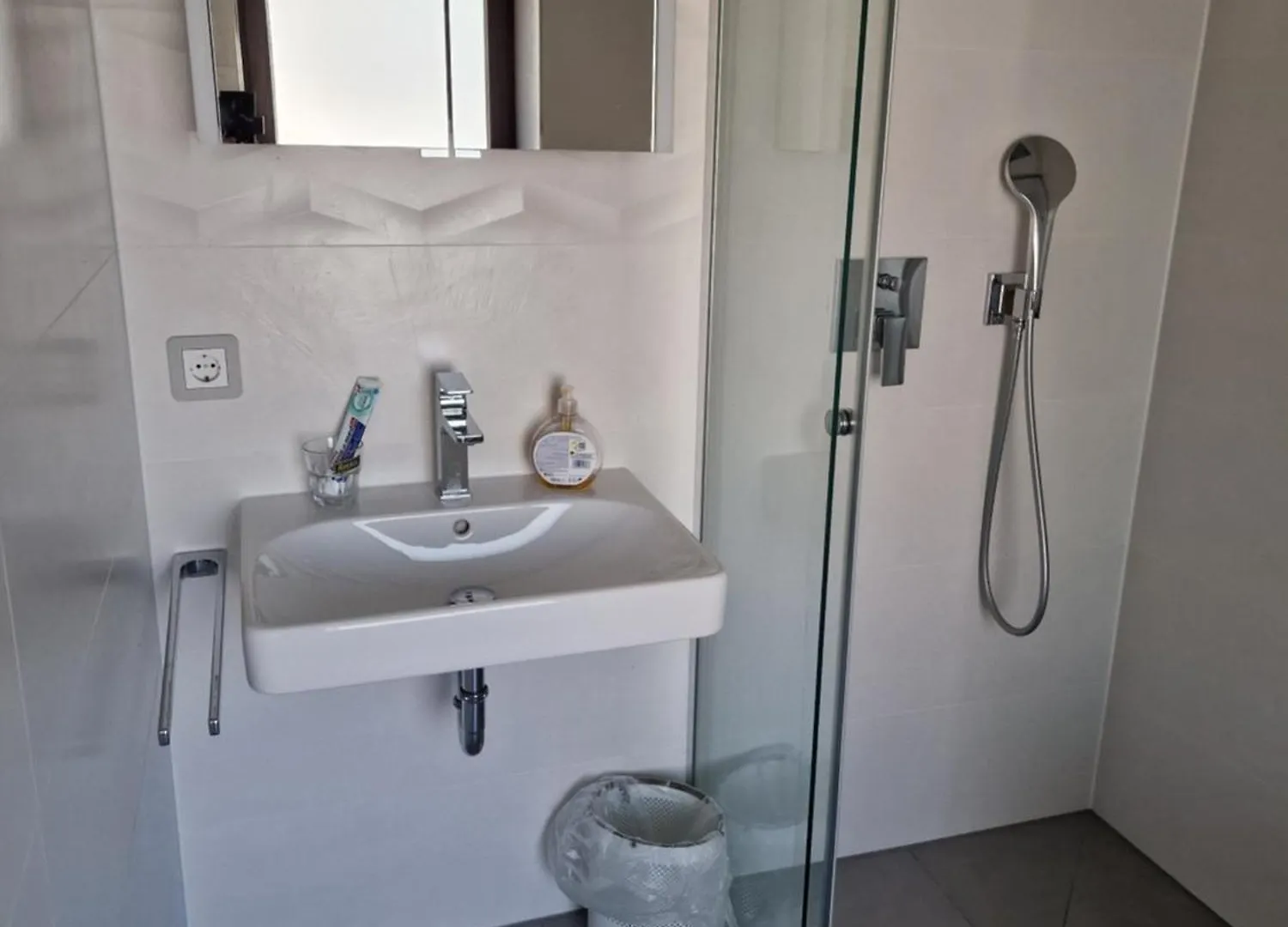 Apartment Isarwinkel Exklusiv - Private Luxus-Ferienwohnung, Auch Fuer Menschen Mit Handicap Bad Tolz Germany